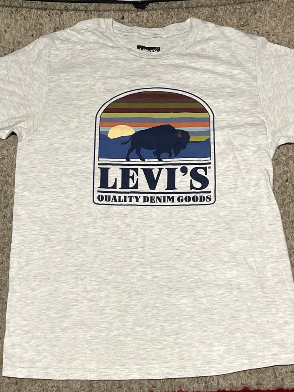 Levi's Heather Gray Tee with Sunset Buffalo Graphic